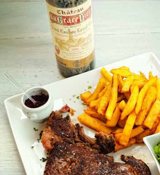 فندق Au Feu De Bois