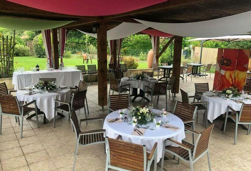 فندق Au Feu De Bois