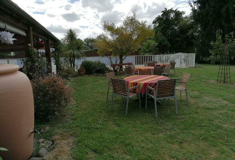 فندق Au Feu De Bois