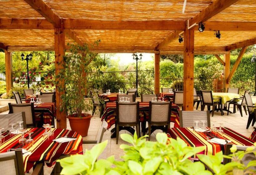 فندق Au Feu De Bois