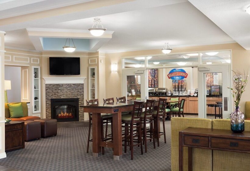 ホテル Baymont Inn & Suites By Wyndham Odessa