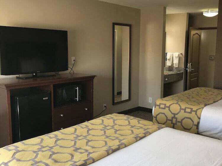 ホテル Baymont Inn & Suites By Wyndham Odessa