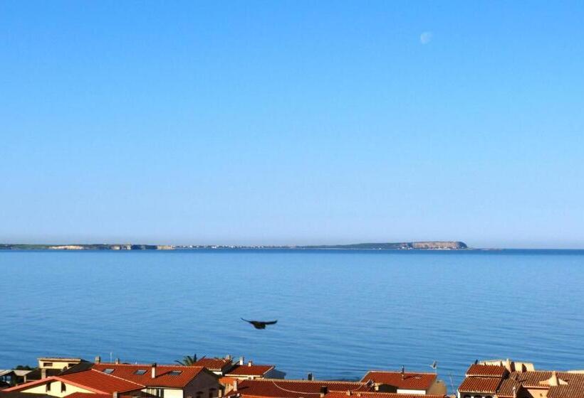 בית מלון כפרי Bella Vista S Archittu