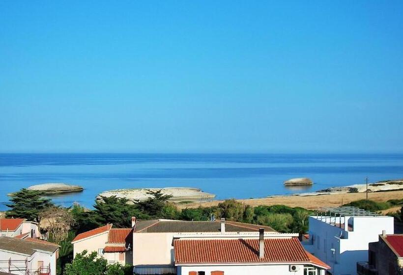 בית מלון כפרי Bella Vista S Archittu