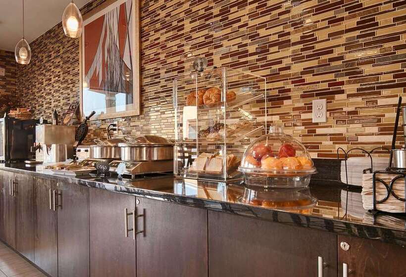 فندق Best Western Casino Inn