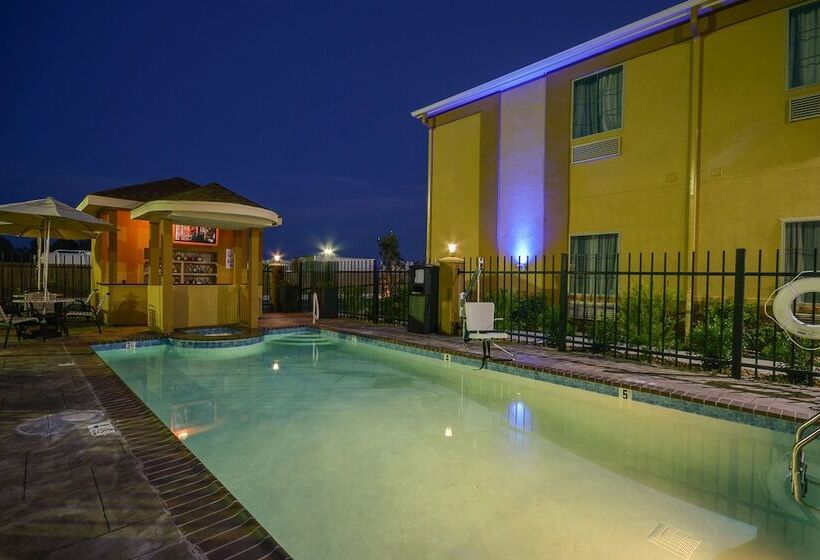 בית מלון כפרי Best Western Casino Inn