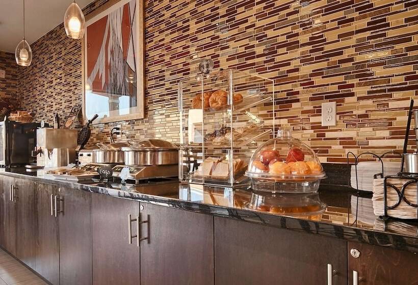 בית מלון כפרי Best Western Casino Inn