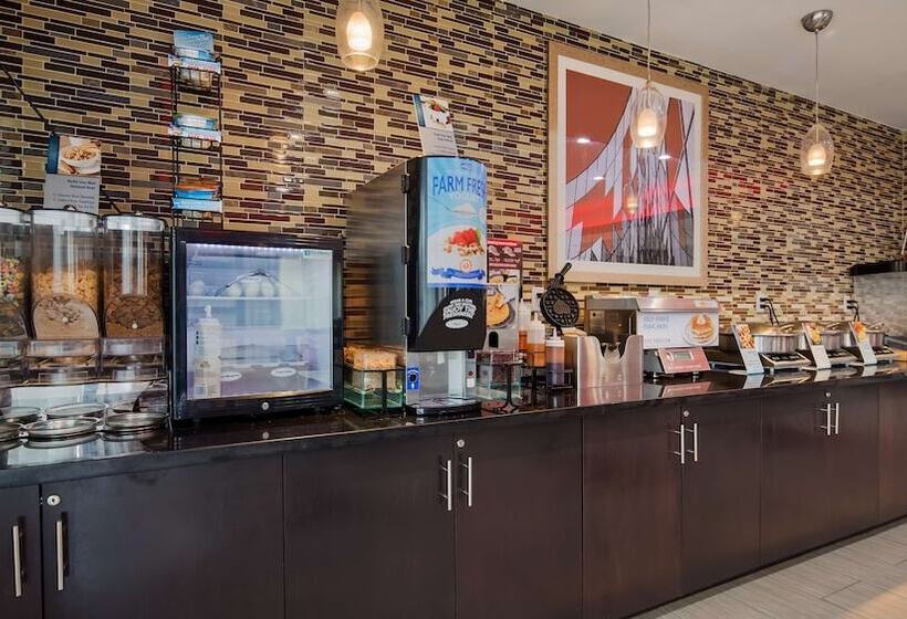 فندق Best Western Casino Inn