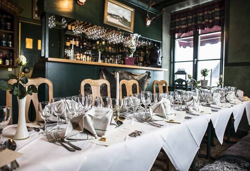 בית מלון כפרי Brösarps Gästgifveri & Spa