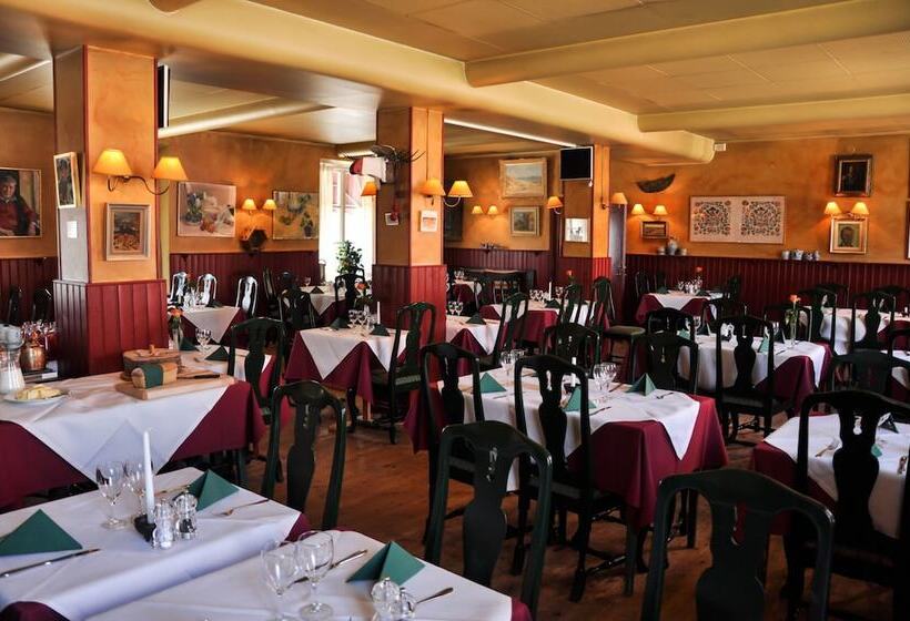 בית מלון כפרי Brösarps Gästgifveri & Spa