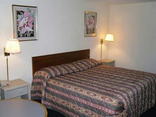 ホテル Budget Inn