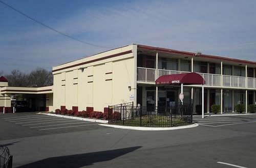 Отель Budget Inn