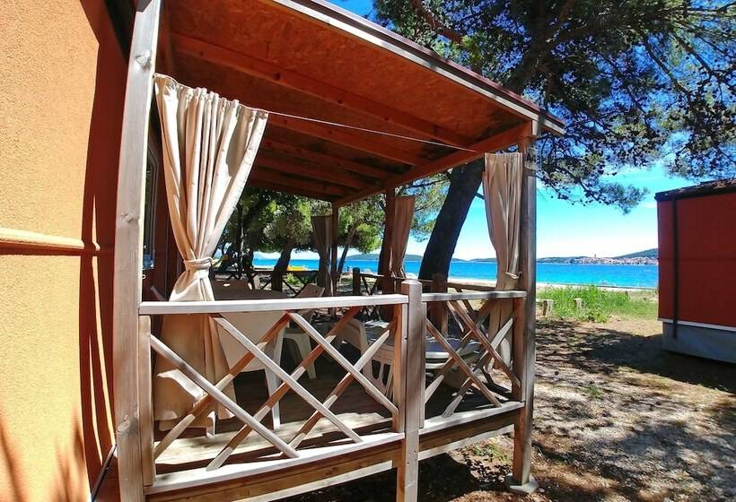 Отель Mobile Homes Camp Perna Adriatic Kampovi