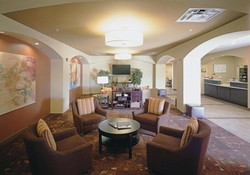 فندق Candlewood Suites Fort Collins, An Ihg