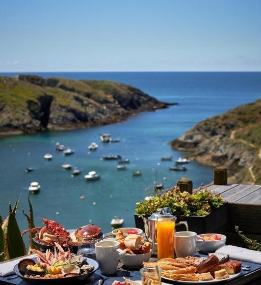 فندق Castel Clara Thalasso & Spa