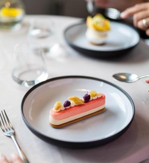 فندق Castel Clara Thalasso & Spa