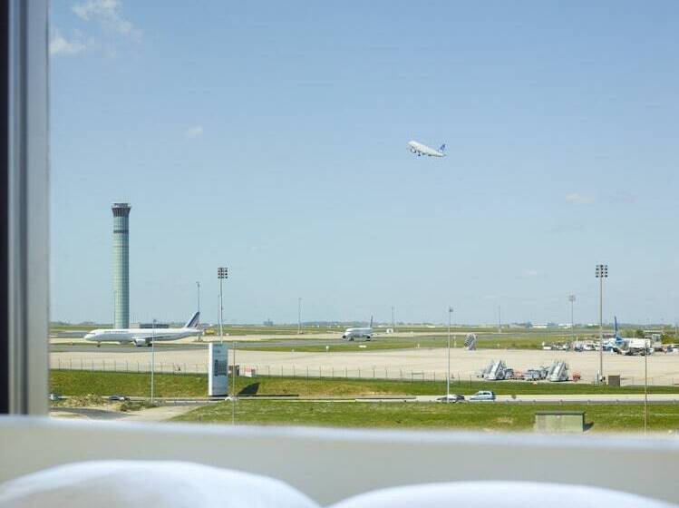 Отель Citizenm Paris Charles De Gaulle Airport