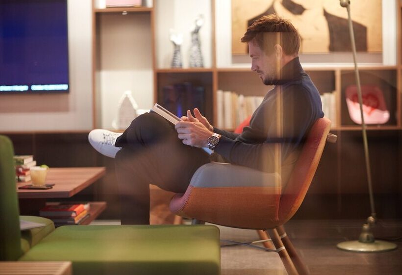 Отель Citizenm Paris Charles De Gaulle Airport