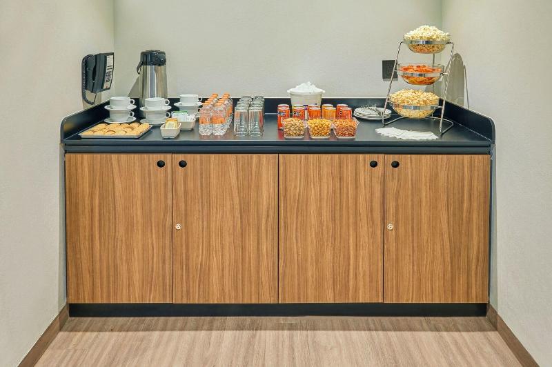 Отель City Express By Marriott Monterrey Norte