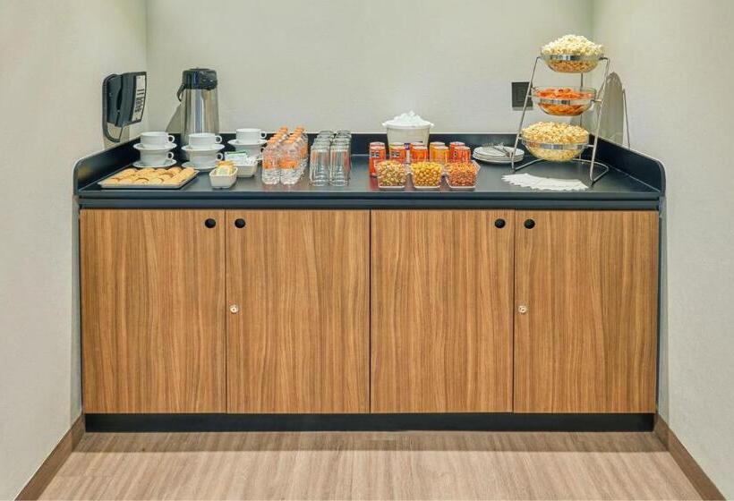 酒店 City Express By Marriott Monterrey Norte