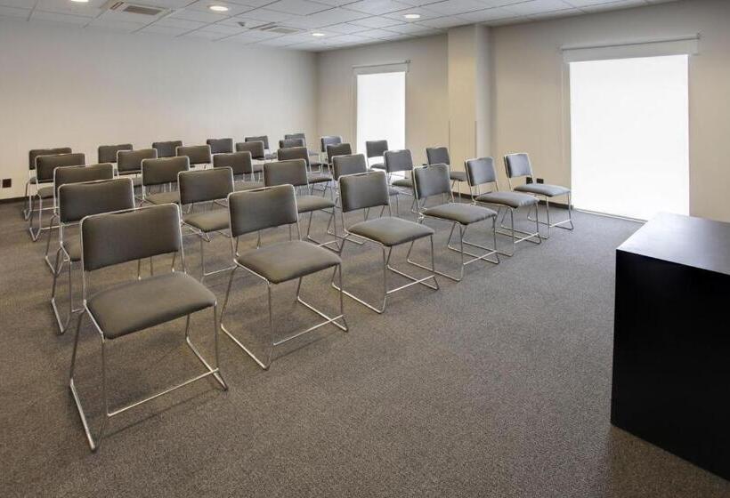 酒店 City Express By Marriott Monterrey Norte