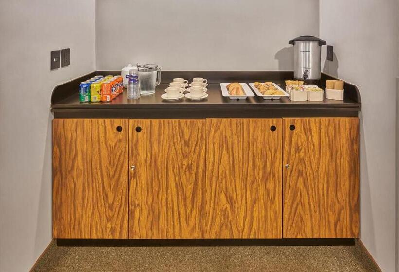 Отель City Express By Marriott Monterrey Norte