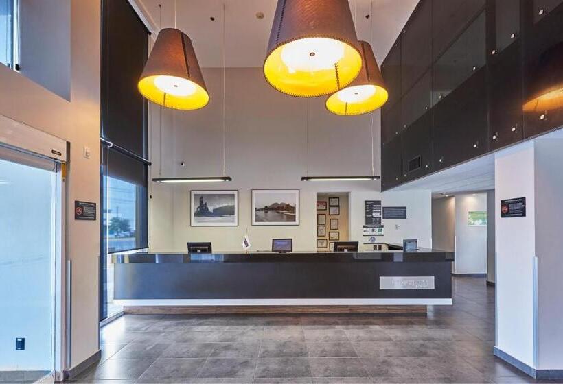 Отель City Express By Marriott Monterrey Norte