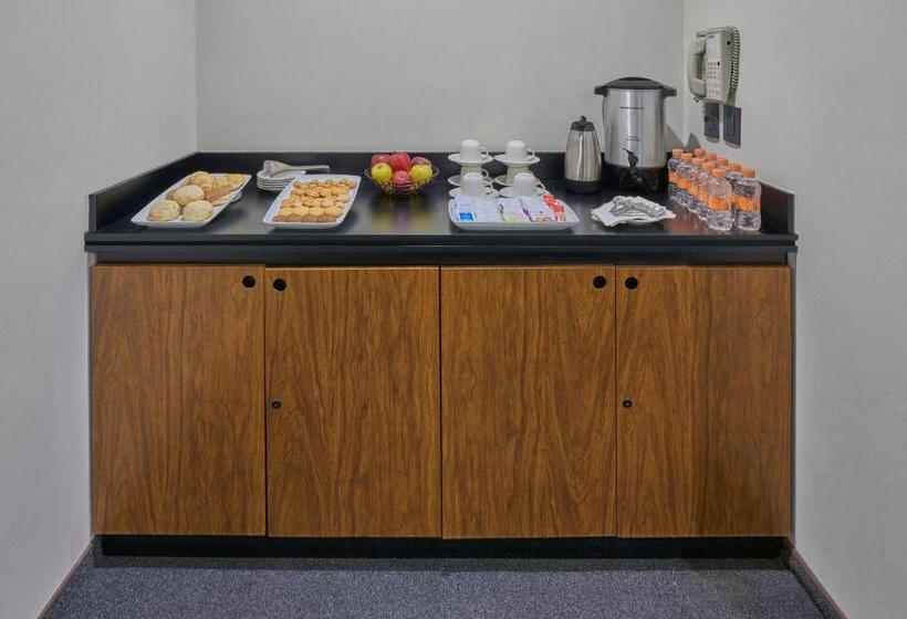 Отель City Express By Marriott Ciudad De México Plaza Central