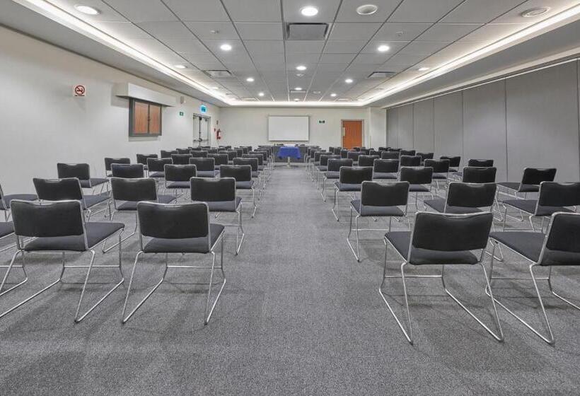 Отель City Express By Marriott Ciudad De México Plaza Central