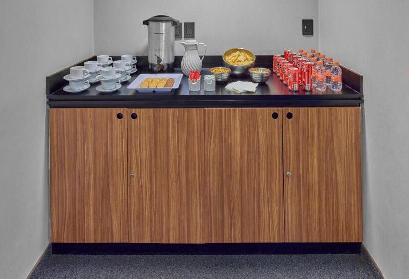 Отель City Express By Marriott Ciudad De México Plaza Central