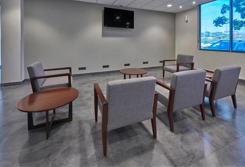 ホテル City Express By Marriott Ciudad De México Plaza Central