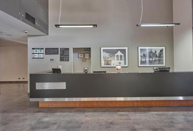 Отель City Express By Marriott Ciudad De México Plaza Central