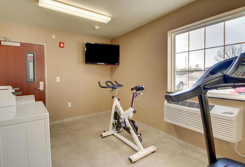 Cobblestone Hotel & Suites   Salem