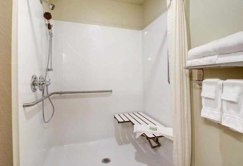 Cobblestone Hotel & Suites   Salem