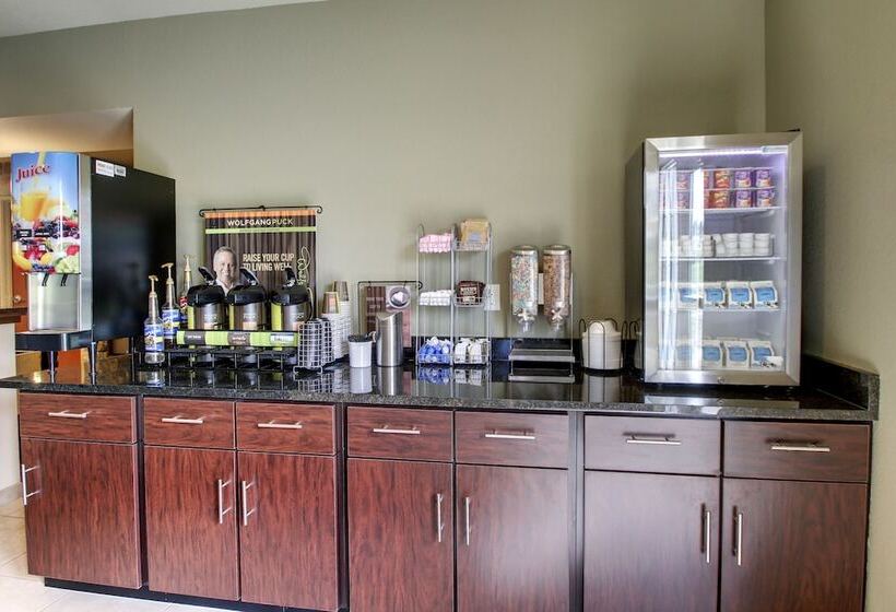 فندق Cobblestone Inn & Suites   Avoca