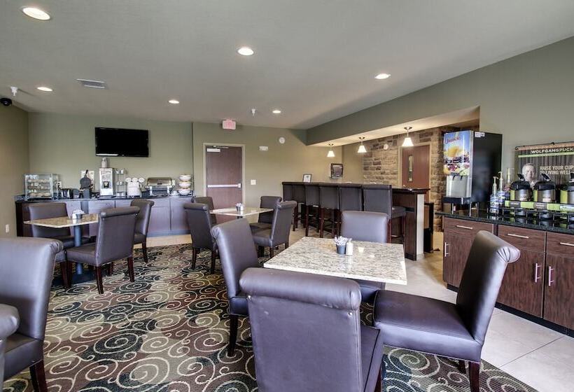 فندق Cobblestone Inn & Suites   Avoca