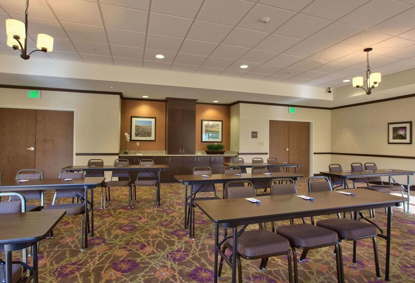 فندق Comfort Inn & Suites Dothan East