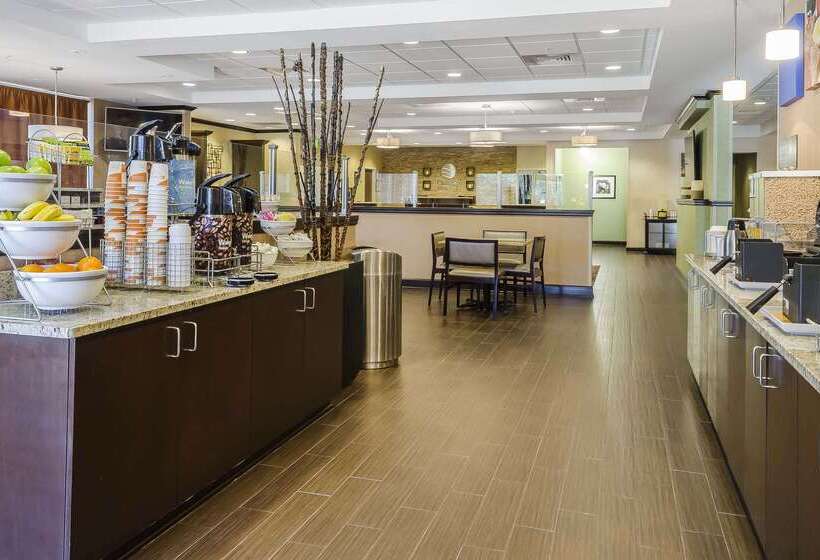 فندق Comfort Inn & Suites Dothan East