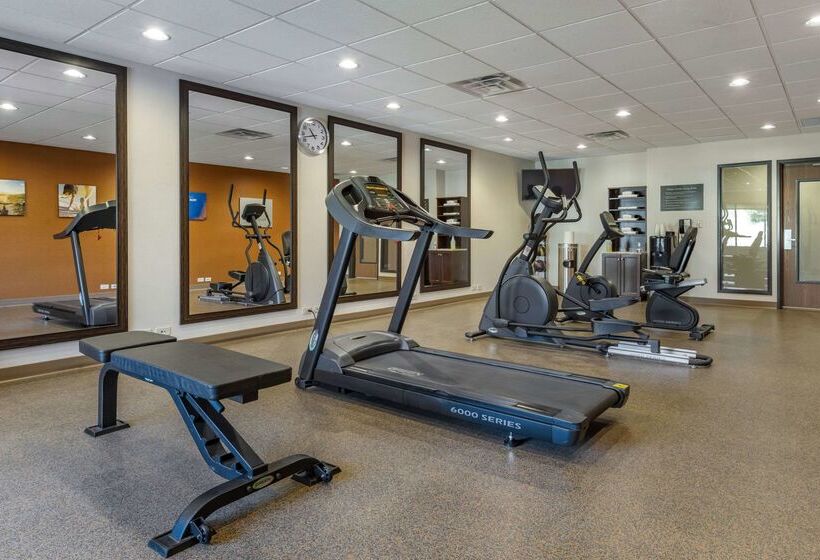 فندق Comfort Suites Bridgeport  Clarksburg