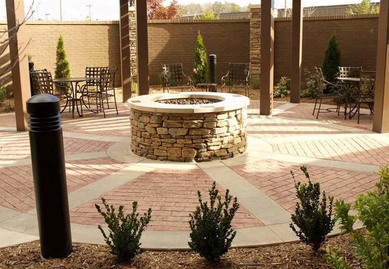 فندق Courtyard By Marriott Asheville Airport