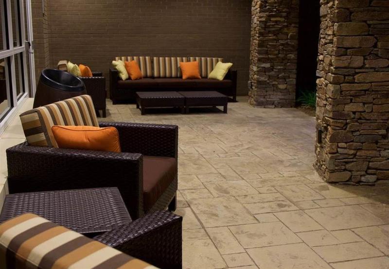 فندق Courtyard By Marriott Asheville Airport