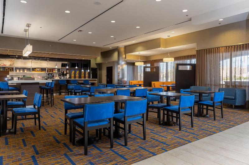 فندق Courtyard By Marriott Asheville Airport