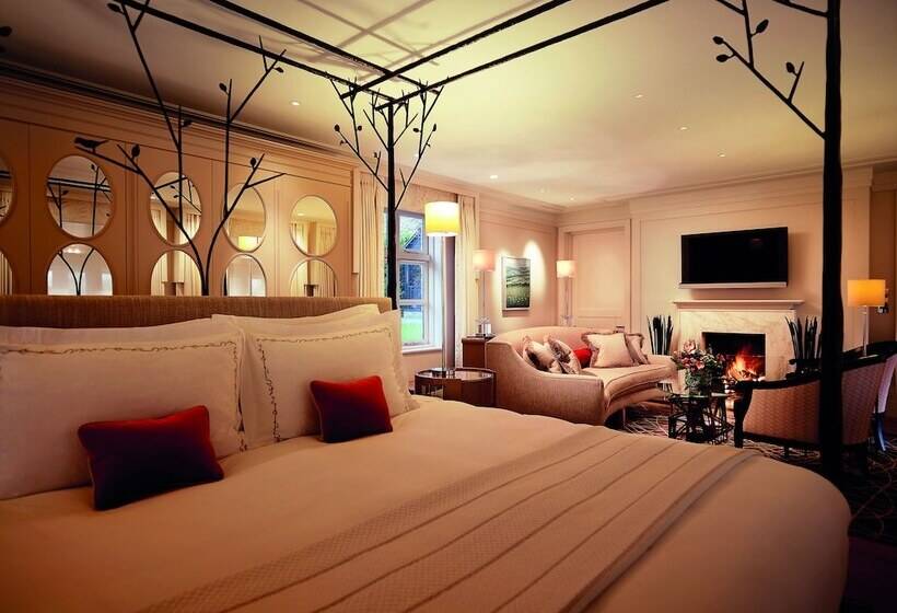 Отель Coworth Park Dorchester Collection