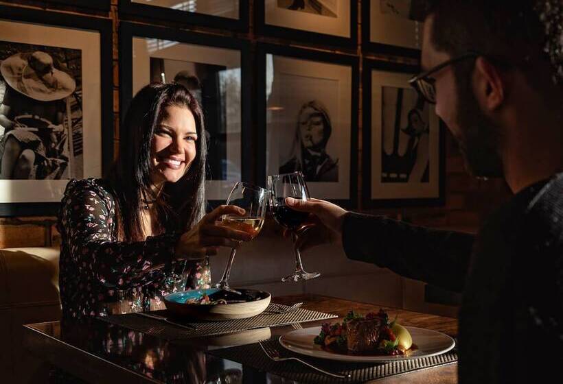 Отель Dakota Edinburgh