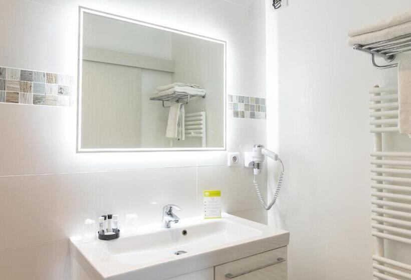 فندق De La Plage