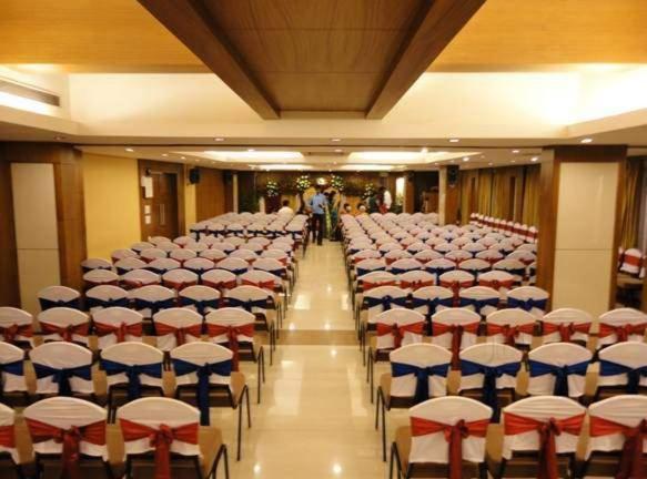 호텔 Deepa Comforts