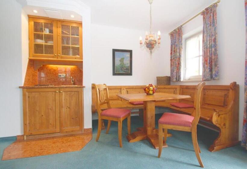 Отель Deva Villa Mittermaier