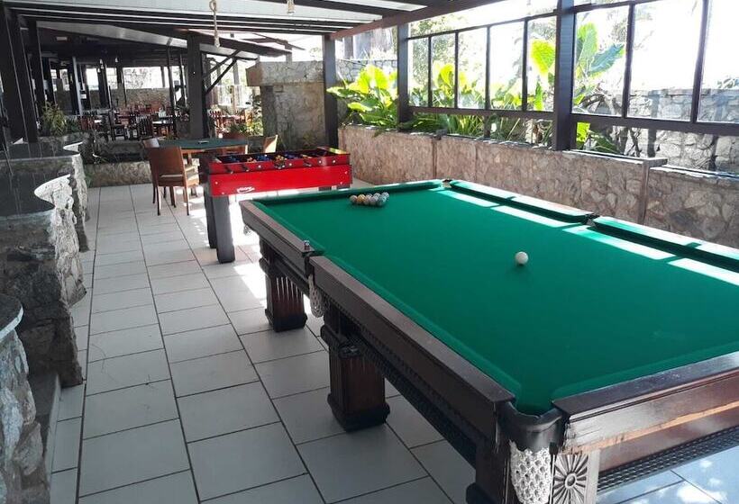 בית מלון כפרי Du Lac Macaé