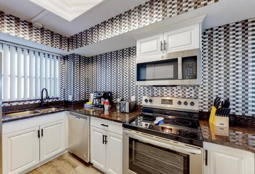 فندق El Matador 546