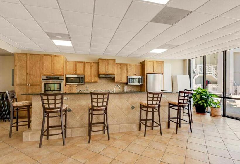 فندق El Matador 546